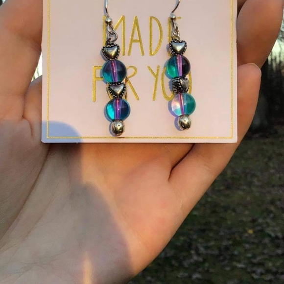 Earrings - Picture 6 of 14